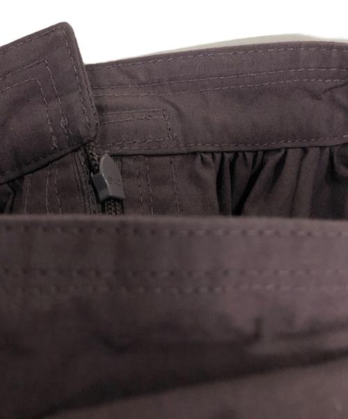 LOW CLASSIC（ロウクラシック）LOW CLASSIC (ロウクラシック) SHIRRING SLEEVELESS DRESS ブラウン サイズ:Sの古着・服飾アイテム