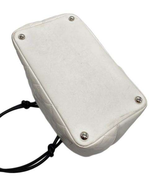 CHANEL（シャネル）CHANEL (シャネル) カンボンライン パイソンココマークミディアム トートバッグ ホワイト×ベージュの古着・服飾アイテム