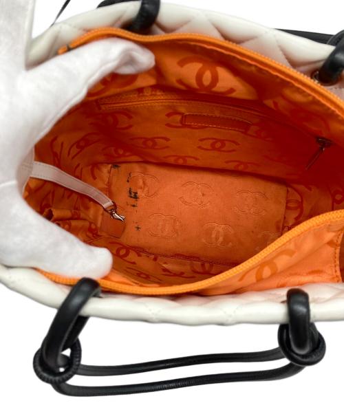 CHANEL（シャネル）CHANEL (シャネル) カンボンライン パイソンココマークミディアム トートバッグ ホワイト×ベージュの古着・服飾アイテム