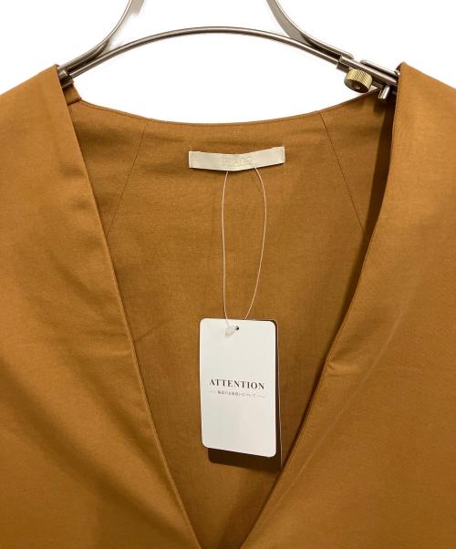 Plage（プラージュ）Plage (プラージュ) Smooth Jersey V プルオーバー キャメル サイズ:F 未使用品の古着・服飾アイテム