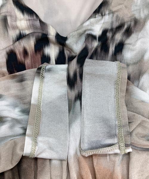 MaxMara（マックスマーラ）MaxMara (マックスマーラ) 総柄ジャージーワンピース ベージュ サイズ:38の古着・服飾アイテム