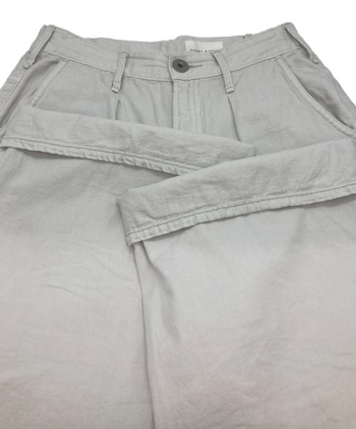 upper hights（アッパーハイツ）upper hights (アッパーハイツ) Spick and Span (スピックアンドスパン) 別注 THE LAZY CINDY ホワイト サイズ:24の古着・服飾アイテム