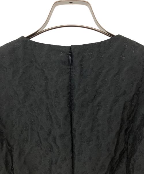 ANAYI（アナイ）ANAYI (アナイ) ふくれフィルムジャガードフレア ワンピース ブラック サイズ:38の古着・服飾アイテム