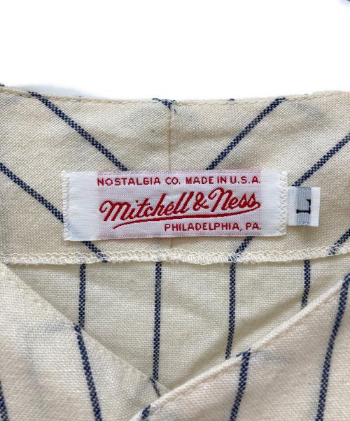 MITCHELL & NESS（ミッチェルアンドネス）MITCHELL & NESS (ミッチェルアンドネス) ベースボールシャツ アイボリー サイズ:Lの古着・服飾アイテム