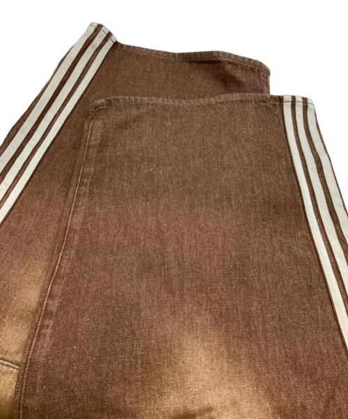 THE TOE（ザ・トゥー）THE TOE (ザ・トゥー) EMIRATES TRACK DENIM PANTS ブラウン サイズ:S 未使用品の古着・服飾アイテム