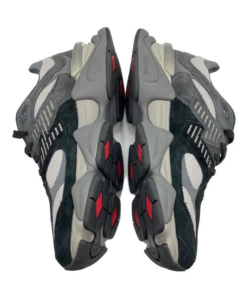 NEW BALANCE（ニューバランス）NEW BALANCE (ニューバランス) スニーカー グレー×ブラック サイズ:27.5cmの古着・服飾アイテム