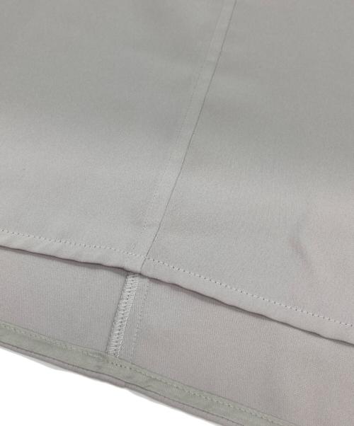 SOEJU（ソージュ）SOEJU (ソージュ) サテンAラインチュニックブラウス グレー サイズ:FREEの古着・服飾アイテム