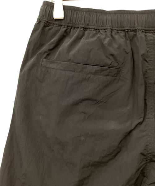 F.C.R.B.（エフシーレアルブリストル）F.C.R.B. (エフシーレアルブリストル) MESH BACK POCKET SHORTS ブラック サイズ:Mの古着・服飾アイテム