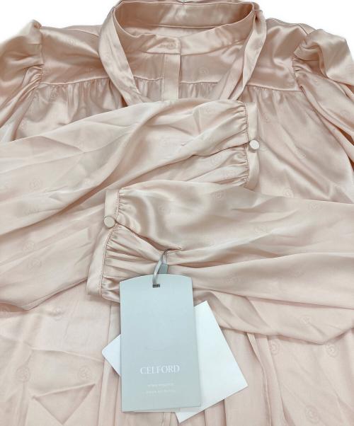 CELFORD（セルフォード）CELFORD (セルフォード) モノグラムサテンブラウス ピンク サイズ:38 未使用品の古着・服飾アイテム