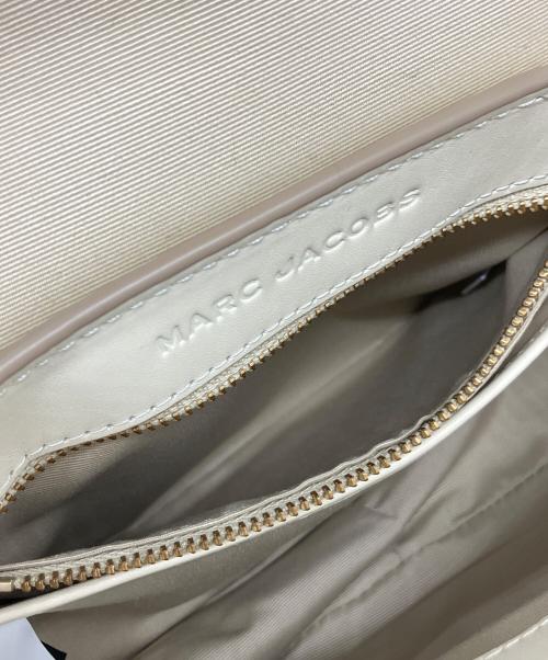 MARC JACOBS（マークジェイコブズ）MARC JACOBS (マークジェイコブズ) THE LEATHER COVERED J MARC SADDLE BAG SMALL アイボリーの古着・服飾アイテム