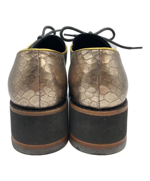 DRIES VAN NOTEN（ドリスヴァンノッテン）DRIES VAN NOTEN (ドリスヴァンノッテン) レースアップシューズ ゴールド サイズ:37の古着・服飾アイテム