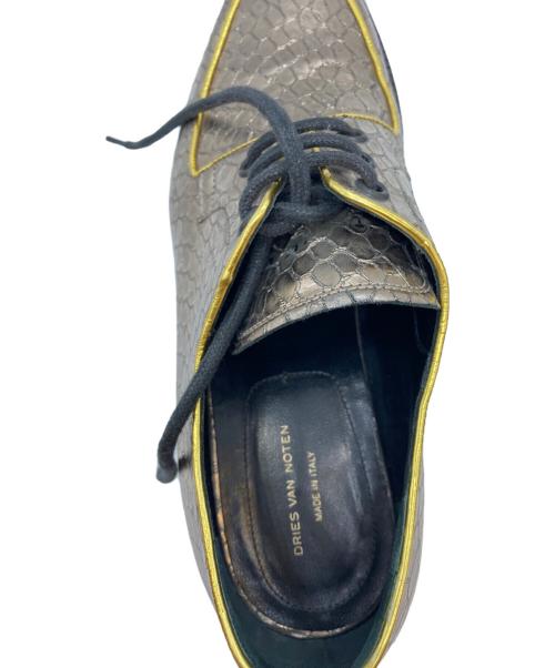 DRIES VAN NOTEN（ドリスヴァンノッテン）DRIES VAN NOTEN (ドリスヴァンノッテン) レースアップシューズ ゴールド サイズ:37の古着・服飾アイテム