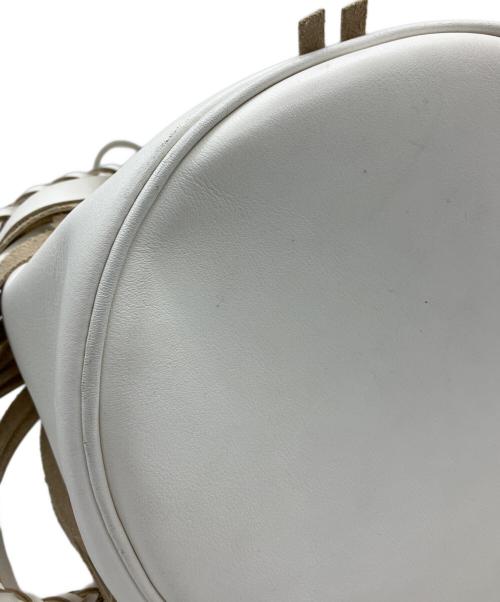 J&M DAVIDSON（ジェイ＆エム デヴィッドソン）J&M DAVIDSON (ジェイ＆エム デヴィッドソン) フリンジショルダーバッグ ホワイトの古着・服飾アイテム