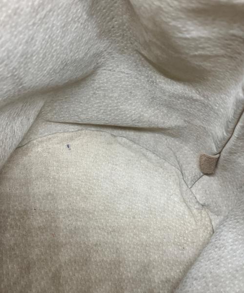 J&M DAVIDSON（ジェイ＆エム デヴィッドソン）J&M DAVIDSON (ジェイ＆エム デヴィッドソン) フリンジショルダーバッグ ホワイトの古着・服飾アイテム