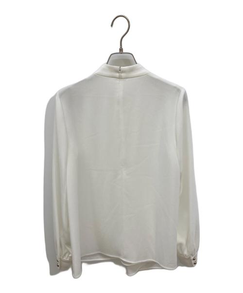 ESTNATION（エストネーション）ESTNATION (エストネーション) バックサテン タックネック ブラウス ホワイト サイズ:36の古着・服飾アイテム