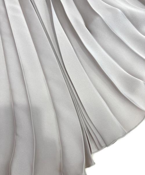 UNITED ARROWS（ユナイテッドアローズ）UNITED ARROWS (ユナイテッドアローズ) サテンアコーディオンプリーツスカート アイボリー サイズ:38 未使用品の古着・服飾アイテム