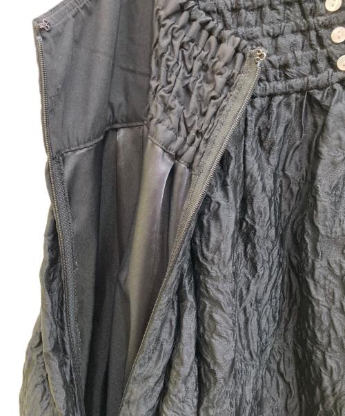 SHIPS（シップス）SHIPS (シップス) フラワー エンボス キャミ ワンピース ブラック サイズ:Freeの古着・服飾アイテム