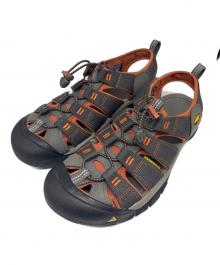 KEEN（キーン）の古着「ニューポートサンダル」｜グレー×オレンジ