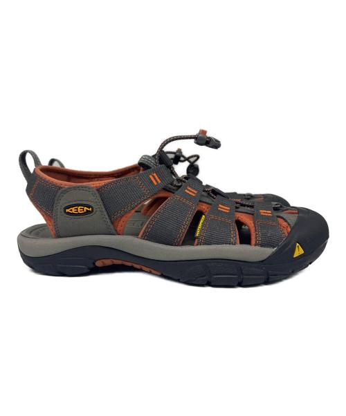 KEEN（キーン）KEEN (キーン) ニューポートサンダル グレー×オレンジ サイズ:27.5の古着・服飾アイテム