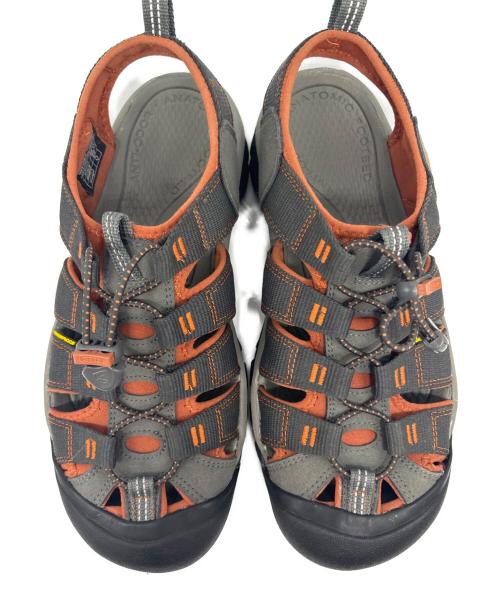 KEEN（キーン）KEEN (キーン) ニューポートサンダル グレー×オレンジ サイズ:27.5の古着・服飾アイテム