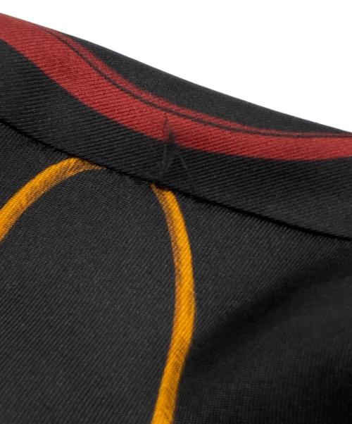 LILYSILK（リリーシルク）LILYSILK (リリーシルク) ルイビル柄 シルクシャツ ブラック サイズ:Lの古着・服飾アイテム