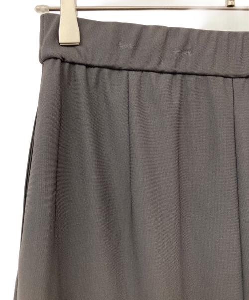 MOGA（モガ）MOGA (モガ) トリアセハイテンションIラインスカート グレー サイズ:2の古着・服飾アイテム