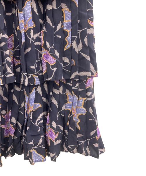 ISABEL MARANT（イザベルマラン）ISABEL MARANT (イザベルマラン) フローラルプリントスカート ネイビー サイズ:34の古着・服飾アイテム