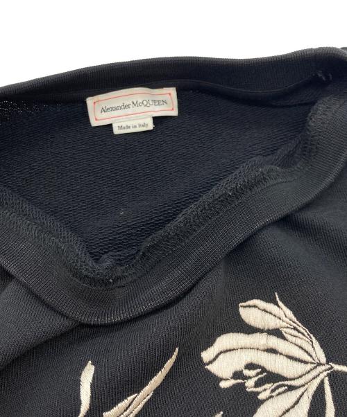 ALEXANDER McQUEEN（アレキサンダーマックイーン）ALEXANDER McQUEEN (アレキサンダーマックイーン) フローラススカル刺繍スウェット ブラック サイズ:Sの古着・服飾アイテム