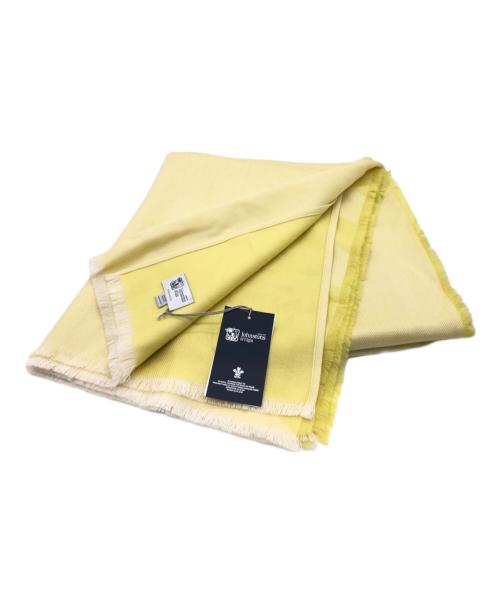 JOHNSTONS OF ELGIN（ジョンストンズオブエルガン）JOHNSTONS OF ELGIN (ジョンストンズオブエルガン) ポンチョ型ストール イエロー 未使用品の古着・服飾アイテム