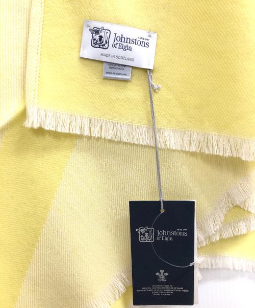 JOHNSTONS OF ELGIN（ジョンストンズオブエルガン）JOHNSTONS OF ELGIN (ジョンストンズオブエルガン) ポンチョ型ストール イエロー 未使用品の古着・服飾アイテム