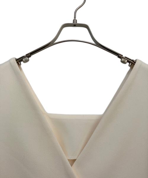 machatt（マチャット）machatt (マチャット) クロップドベスト アイボリー サイズ:Freeの古着・服飾アイテム