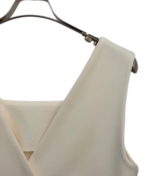 machatt（マチャット）machatt (マチャット) クロップドベスト アイボリー サイズ:Freeの古着・服飾アイテム