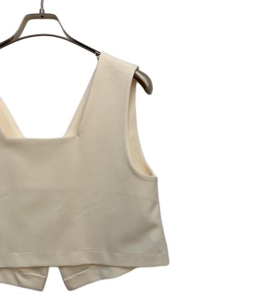machatt（マチャット）machatt (マチャット) クロップドベスト アイボリー サイズ:Freeの古着・服飾アイテム