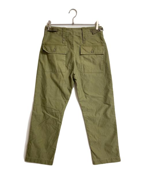 CLOTH&CROSS（クロスアンドクロス）CLOTH&CROSS (クロスアンドクロス) ベイカーパンツ　コットンパンツ　日本製 カーキ サイズ:2の古着・服飾アイテム
