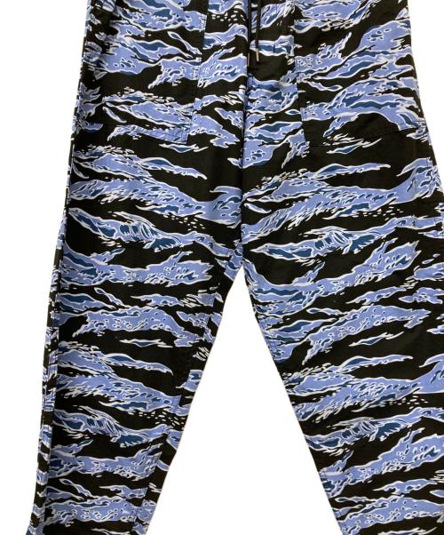 FUMITO GANRYU（フミトガンリュウ）FUMITO GANRYU (フミトガンリュウ) PHENOMENON (フェノメノン) EASY BAKER PANTS ブルー サイズ:2 未使用品の古着・服飾アイテム