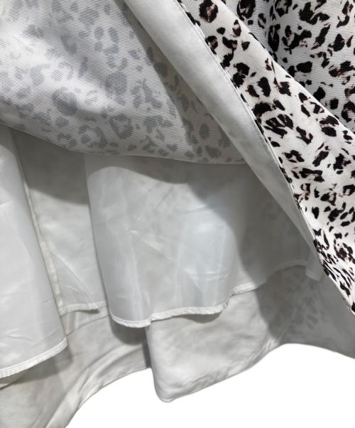 Apuweiser-riche（アプワイザーリッシェ）Apuweiser-riche (アプワイザーリッシェ) レオパードタックスカート ホワイト サイズ:2 未使用品の古着・服飾アイテム