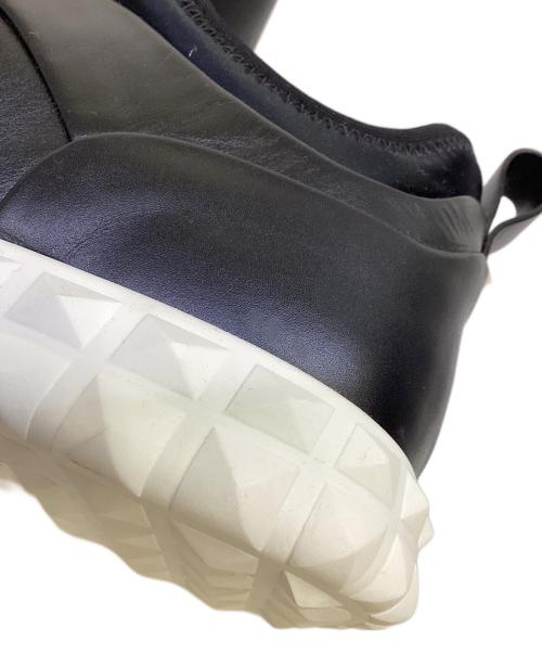 VALENTINO GARAVANI（ヴァレンティノ・ガラヴァーニ）VALENTINO GARAVANI (ヴァレンティノ・ガラヴァーニ) ローカットスニーカー ブラック サイズ:SIZE42の古着・服飾アイテム