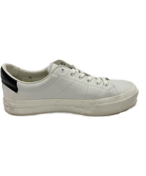 GIVENCHY（ジバンシィ）GIVENCHY (ジバンシィ) レザー シティ・スポーツ スニーカー ホワイト×ブラック サイズ:41の古着・服飾アイテム