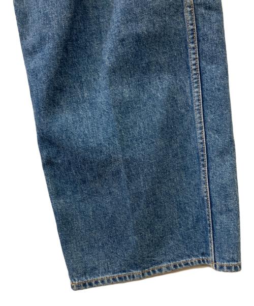 holiday（ホリデー）HOLIDAY (ホリデー) TUCK DENIM PANTS インディゴの古着・服飾アイテム