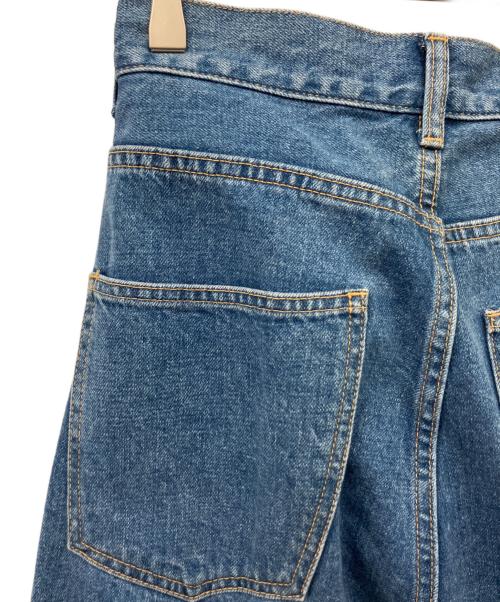 holiday（ホリデー）HOLIDAY (ホリデー) TUCK DENIM PANTS インディゴの古着・服飾アイテム