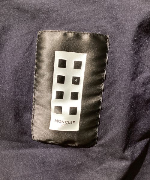 MONCLER（モンクレール）MONCLER (モンクレール) HYKE (ハイク) HYKE×MONCLER/ハイク×モンクレール 21AW GENIUS ALTELSIS ダウンジャケット ネイビー サイズ:3の古着・服飾アイテム