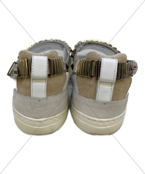 TOGA PULLA（トーガ プルラ）TOGA PULLA (トーガ プルラ) METAL SNEAKER SANDALS ホワイト サイズ:35の古着・服飾アイテム