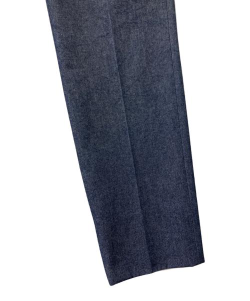 BEAMS F（ビームスエフ）BEAMS F (ビームスエフ) コットン 1プリーツ デニム スラックス インディゴ サイズ:42の古着・服飾アイテム
