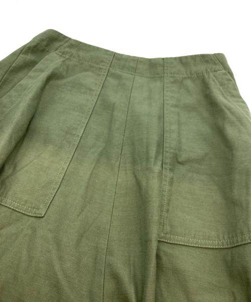 MADISON BLUE（マディソンブルー）MADISON BLUE (マディソンブルー) FATIGUE フレアスカート カーキ サイズ:Sの古着・服飾アイテム