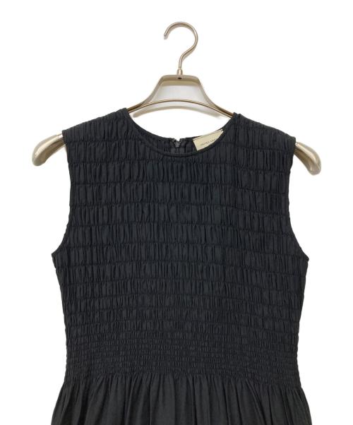 UNITED ARROWS（ユナイテッドアローズ）UNITED ARROWS (ユナイテッドアローズ) シャーリング ノースリーブ ワンピース ブラック サイズ:38 未使用品の古着・服飾アイテム