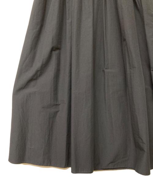 UNITED ARROWS（ユナイテッドアローズ）UNITED ARROWS (ユナイテッドアローズ) シャーリング ノースリーブ ワンピース ブラック サイズ:38 未使用品の古着・服飾アイテム