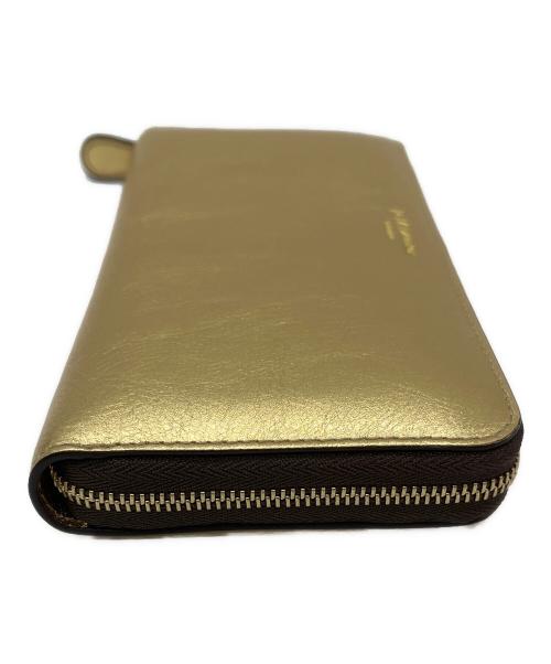 J&M DAVIDSON（ジェイ＆エム デヴィッドソン）J&M DAVIDSON (ジェイ＆エム デヴィッドソン) ELONGATED ZIP WALLET ゴールドの古着・服飾アイテム