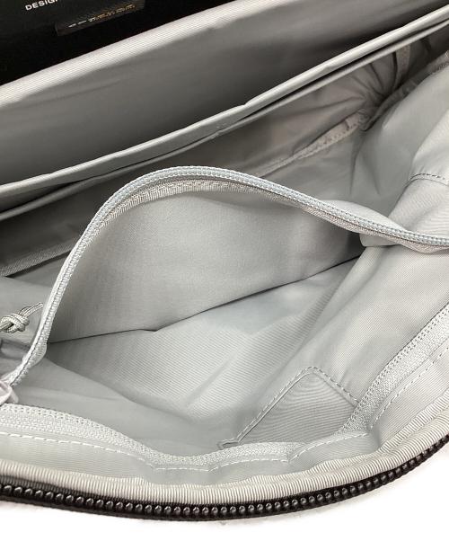 AER（エアー）Aer (エアー) Tech Sling 3 ブラックの古着・服飾アイテム