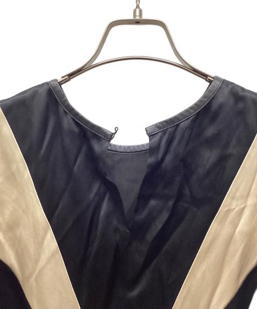 PRADA（プラダ）PRADA (プラダ) ノースリーブワンピース ベージュ サイズ:38Sの古着・服飾アイテム