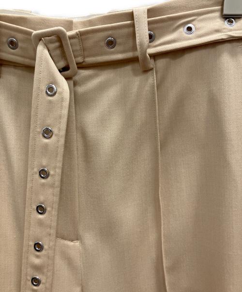 H&M（エイチアンドエム）H&M (エイチアンドエム) ROKH (ロク) ベルテッドコルセット&パンツ ベージュ サイズ:XSの古着・服飾アイテム